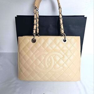 Chanel Beige/Cream Quilted Shoulder Tote with Elegant Silver Handware GST Caviar